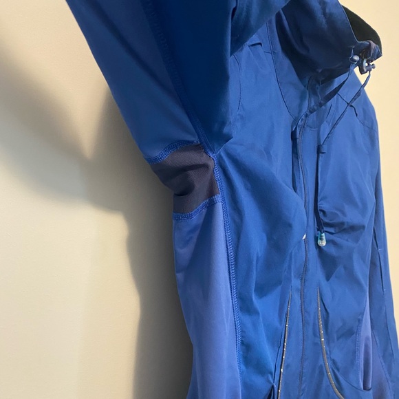 Vintage Lululemon Running Jacket - Picture 3 of 10